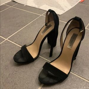 Steve Madden black suede heels